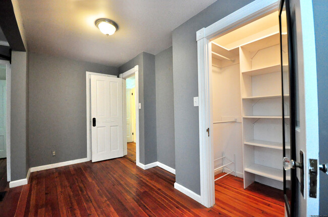 Building Photo - 22 Highland Ave