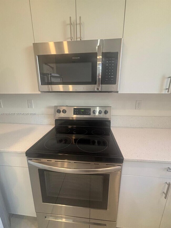 Building Photo - 11889 SW 246 Terrace