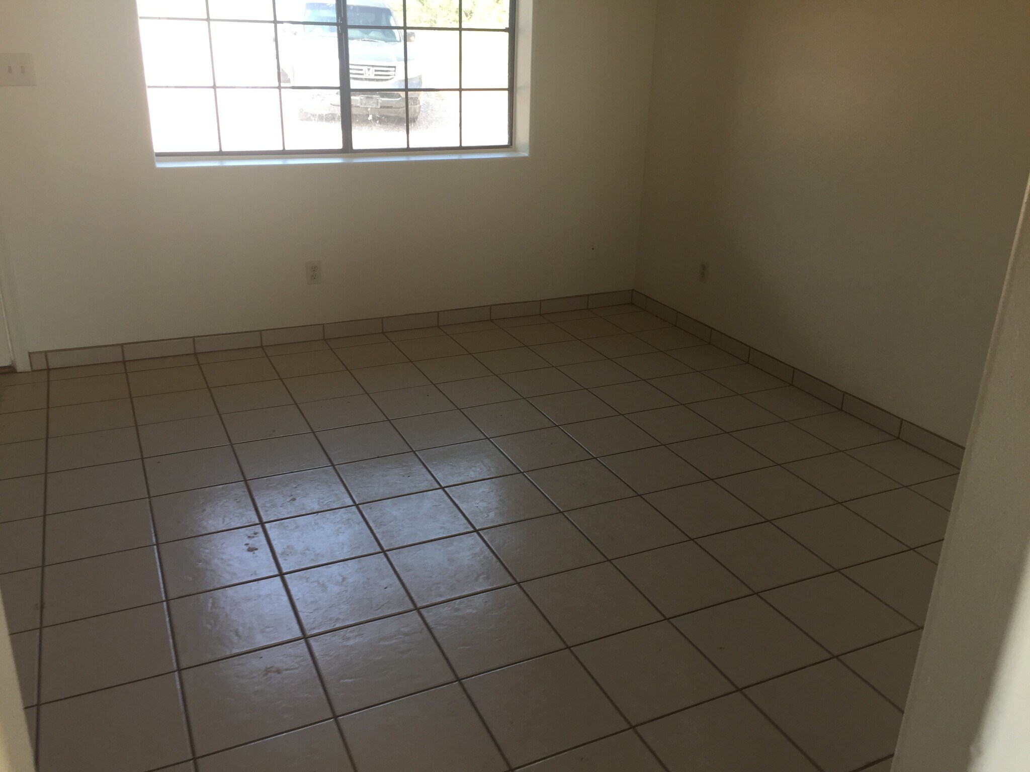 Building Photo - 226 Paseo Montura