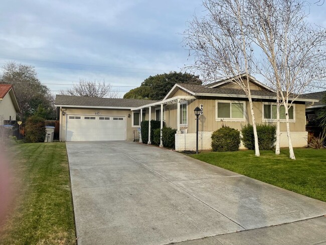 SAN JOSE - Well Maintained 3/2 In A Quiet ... - 909 Hummingbird Dr San ...