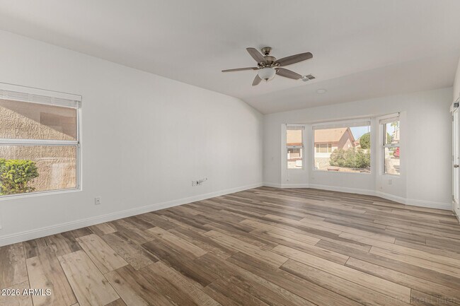 Building Photo - 14506 W Huron Dr