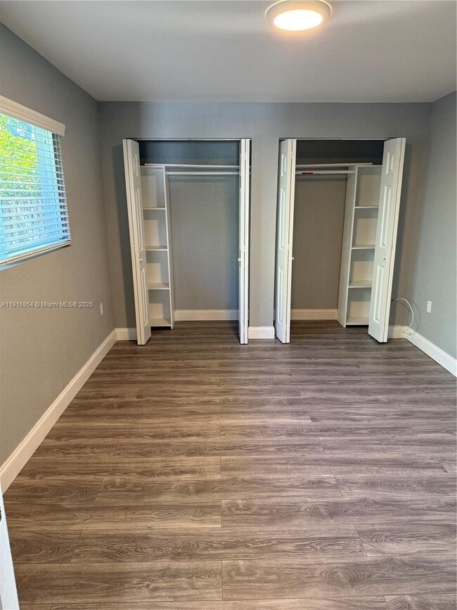 Building Photo - 291 NE 112th St