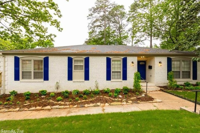 Primary Photo - 14 Evergreen Ct