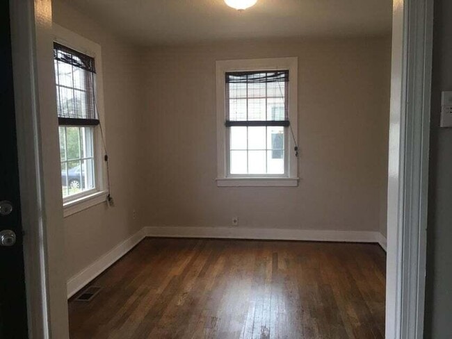 Building Photo - 1723 Kissingbower Rd