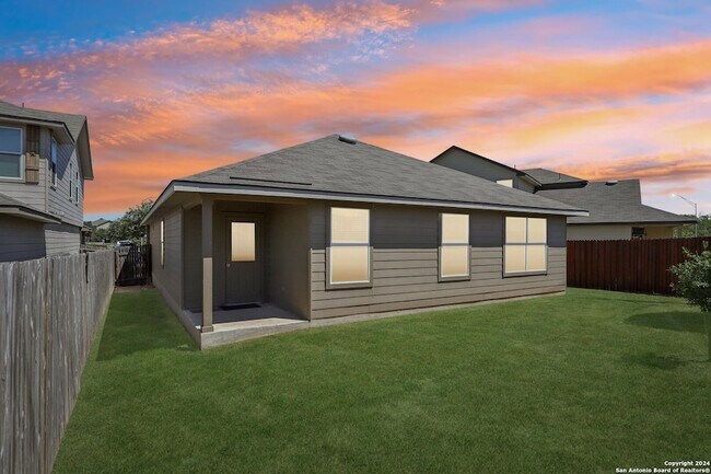 Building Photo - 6906 Quantum Lp