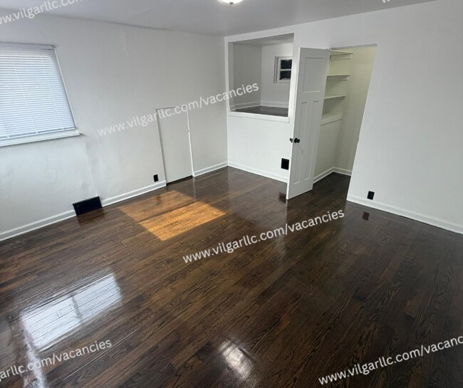 Building Photo - 600 W 46th Ave
