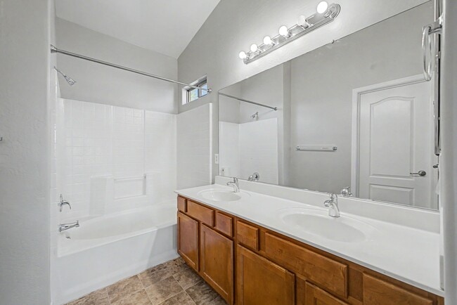 Building Photo - 15451 W Yucatan Dr