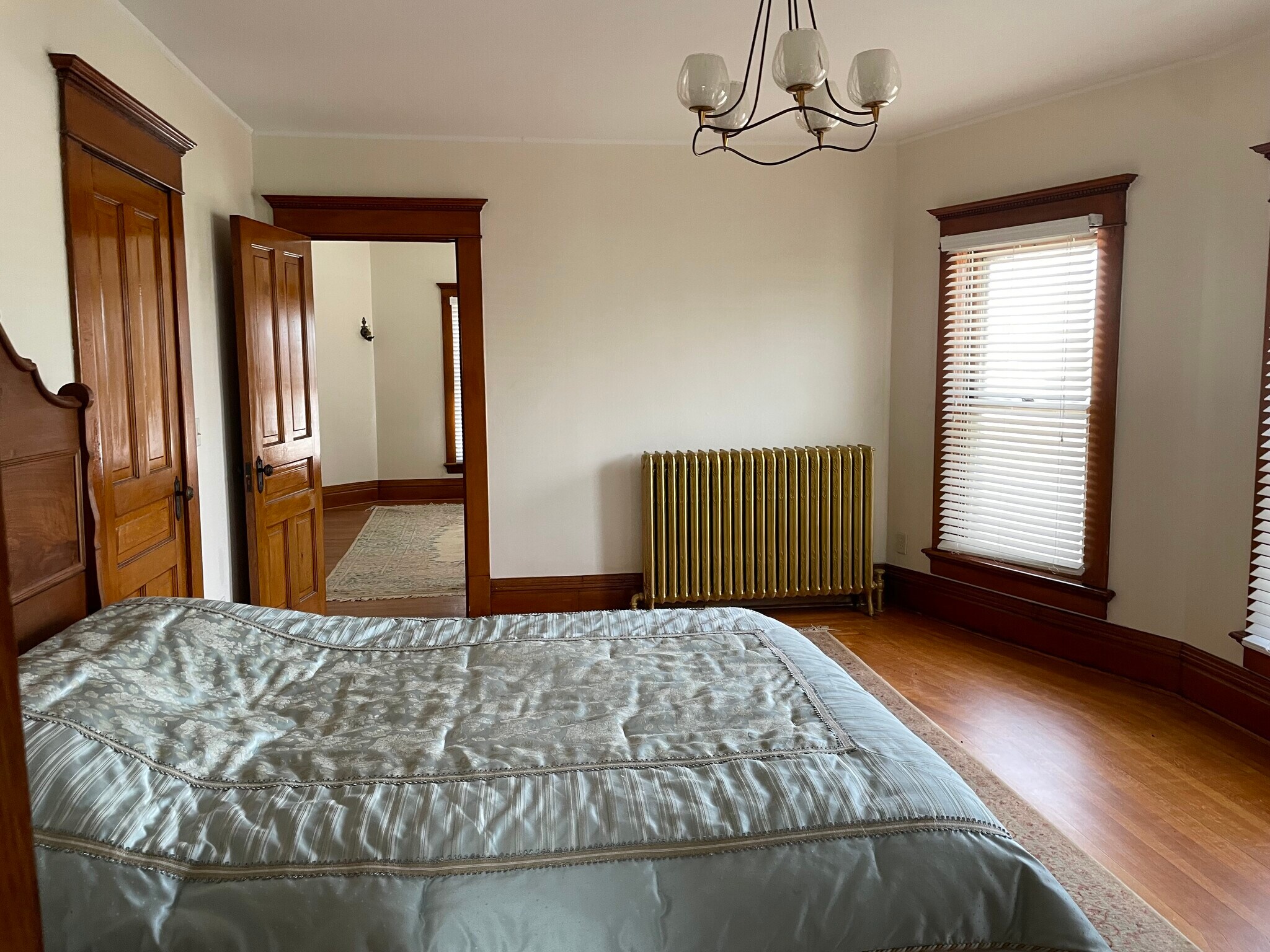 Bedroom - 1306 Lincolnway