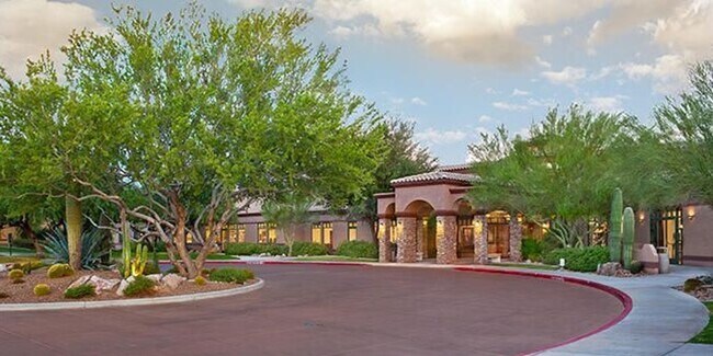 Building Photo - Gated Community!