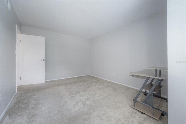 Building Photo - 9100 Dr M.L.K. Jr St N