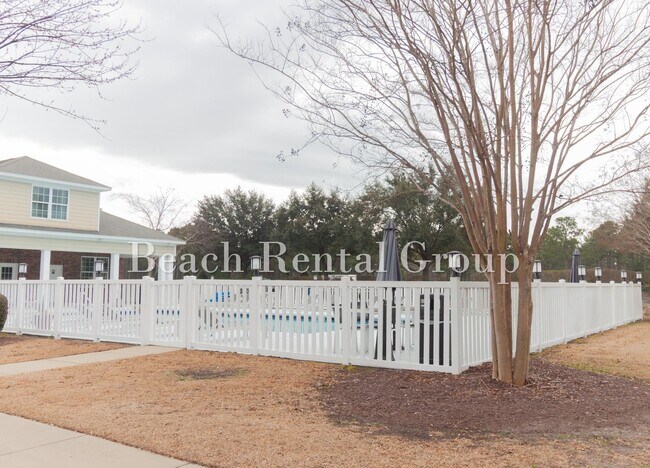 Building Photo - 2029 Silvercrest Dr