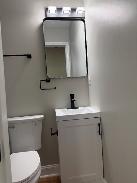 Building Photo - 617 Glenwood Ave