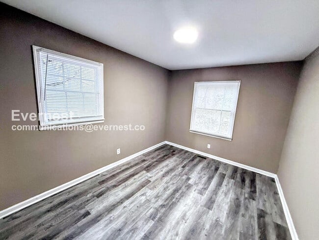 Building Photo - 920 80th St S