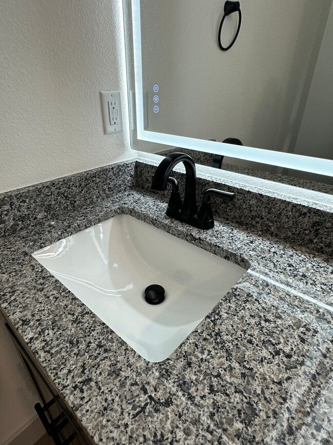 Building Photo - NEW CONSTRUCTION 5 Bed 3 Bath w/ Walk Out Basement Waynesville School District