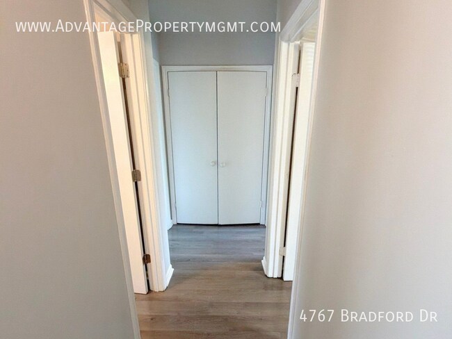 Building Photo - 4767 Bradford Dr