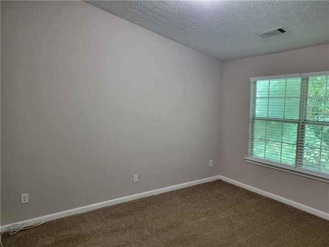 Building Photo - 2802 Vining Ridge Terrace