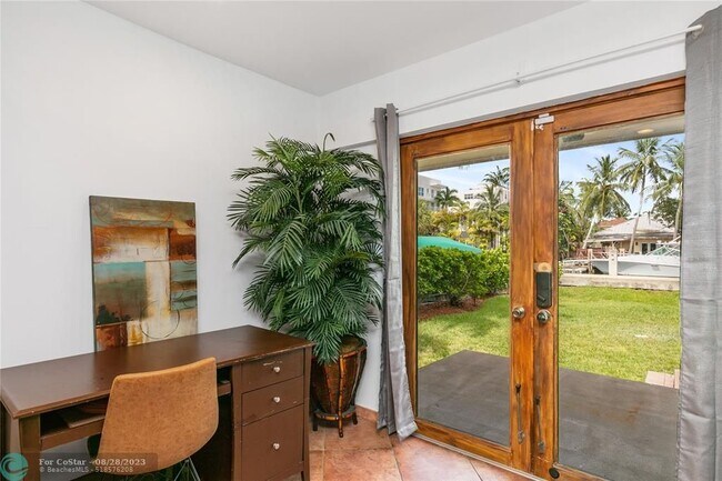 Building Photo - 314 Isle of Capri Dr