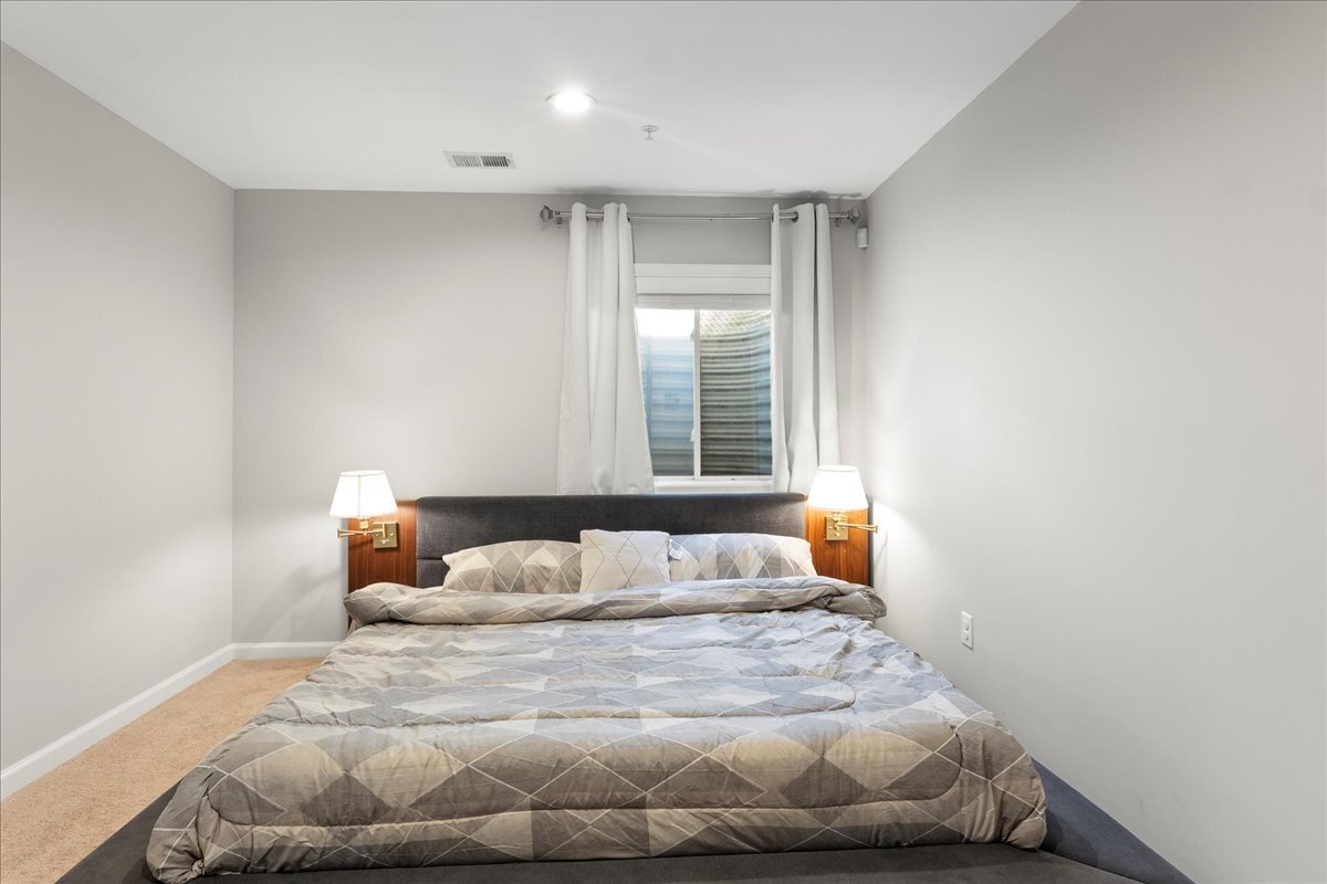 Building Photo - 1506 Mississippi Ave SE