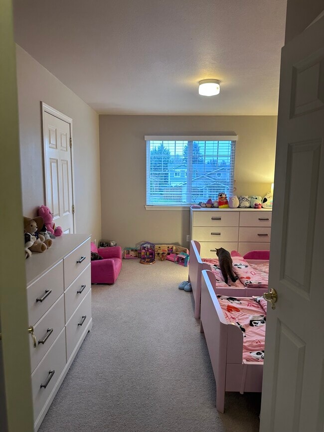 Building Photo - 8705 133rd St Ct E