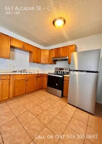Building Photo - 643 Alcazar St SE