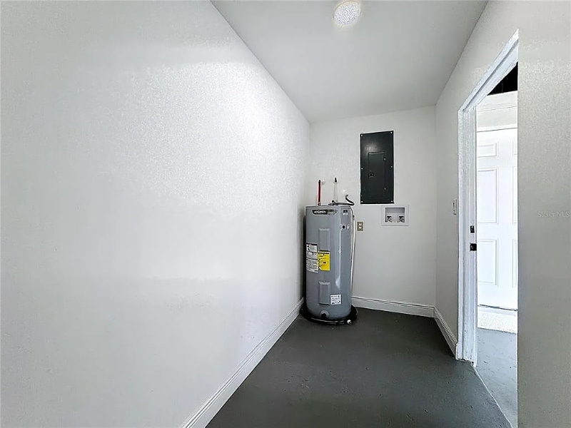 Building Photo - 2029 Golf Vista Ct