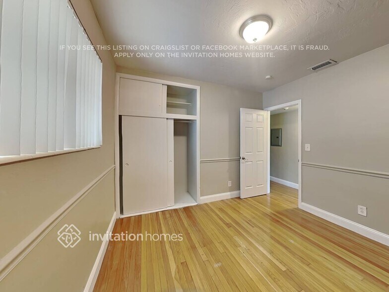 Building Photo - 7925 SW 22nd St