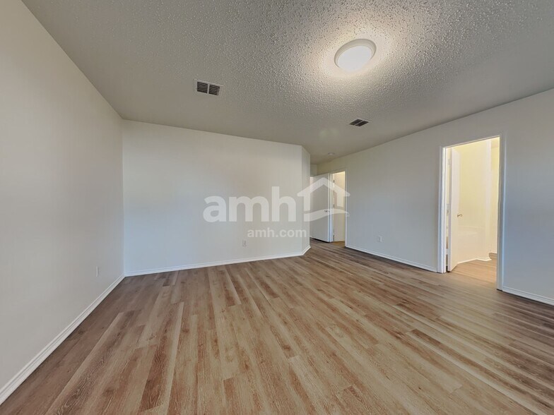 Building Photo - 3878 Fox Meadow Way