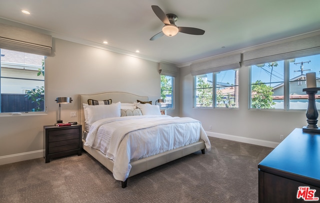 Building Photo - 810 S Catalina Ave