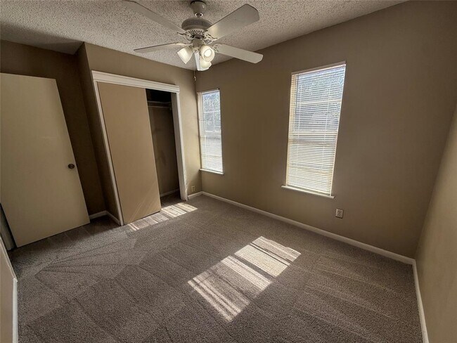 Building Photo - 1510 Glen Burnie Dr