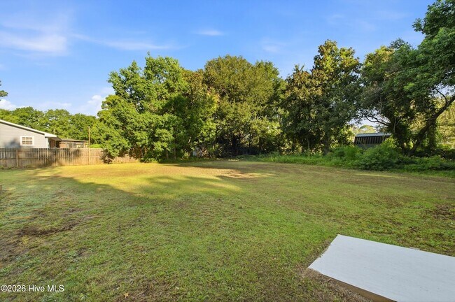 Building Photo - 130 Mohican Trail