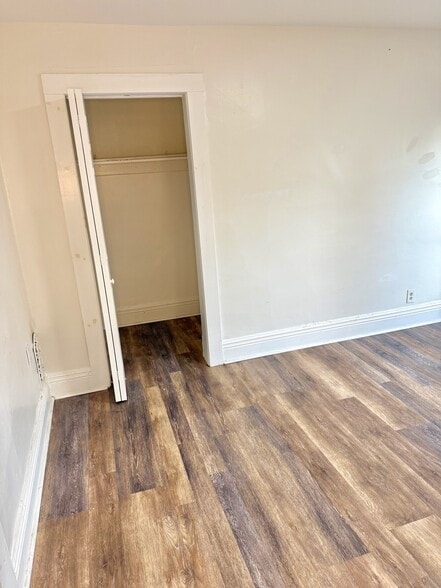 Master Bedroom - 246-248 Richard St