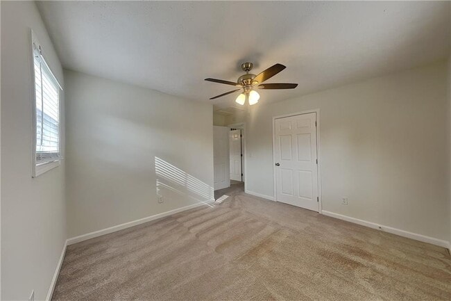 Building Photo - 3499 Ulster Ln NE