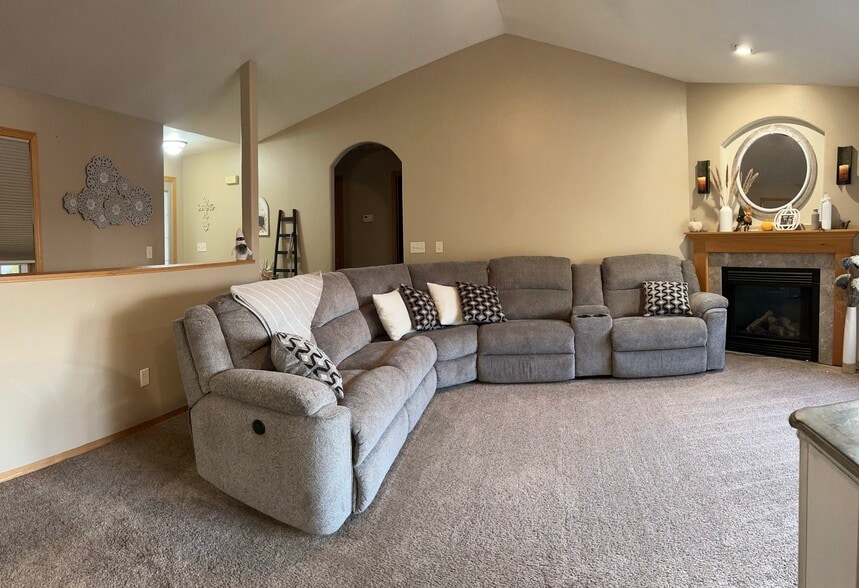 Building Photo - 2258 Spring Meadow Dr
