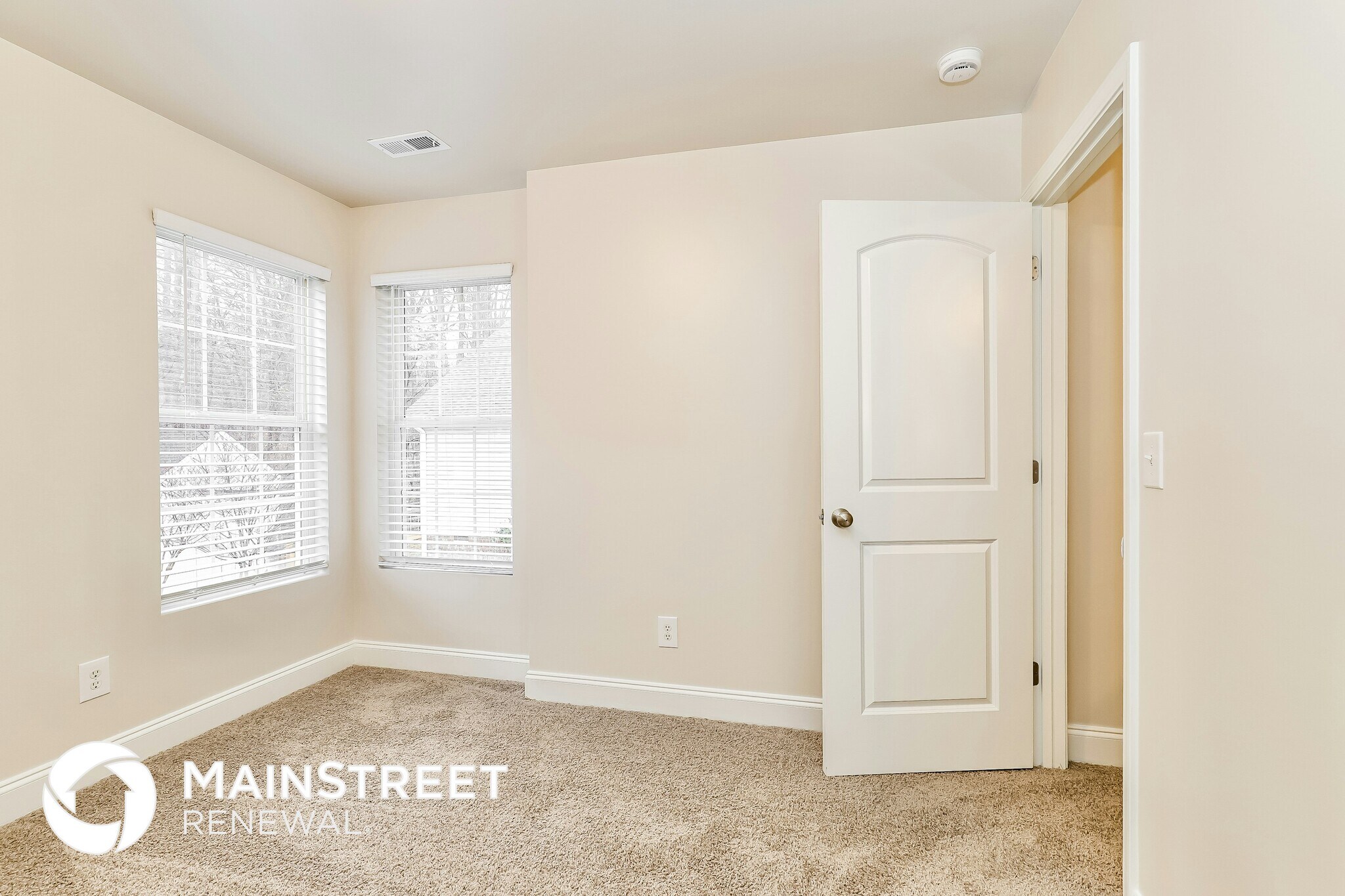 Building Photo - 1901 Savannas Run Dr