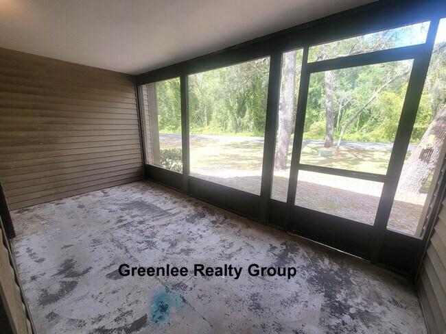 Building Photo - Don’t Miss This Spacious 3 Bedroom / 2 Bath Condo in Baywood Meadows!