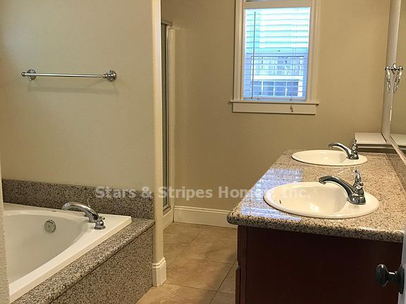 Building Photo - 47 Redeemers Loop