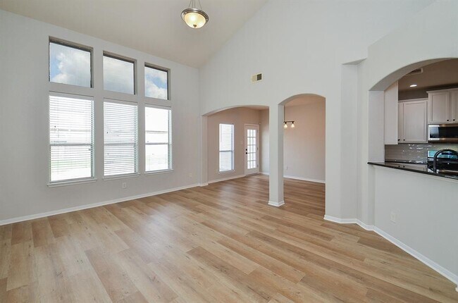 Building Photo - 15219 Bartlett Landing Dr