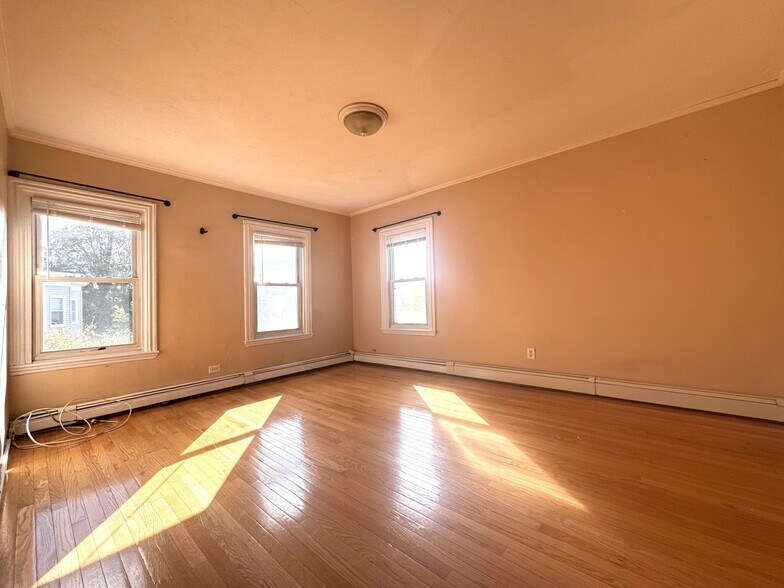 Building Photo - 41 Mount Pleasant St