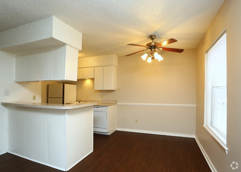 Stratford Place 4901 4th St Lubbock TX 79416 Apartment Finder
