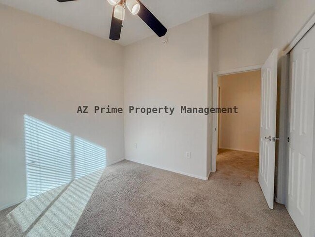 Building Photo - 2150 W Alameda Rd