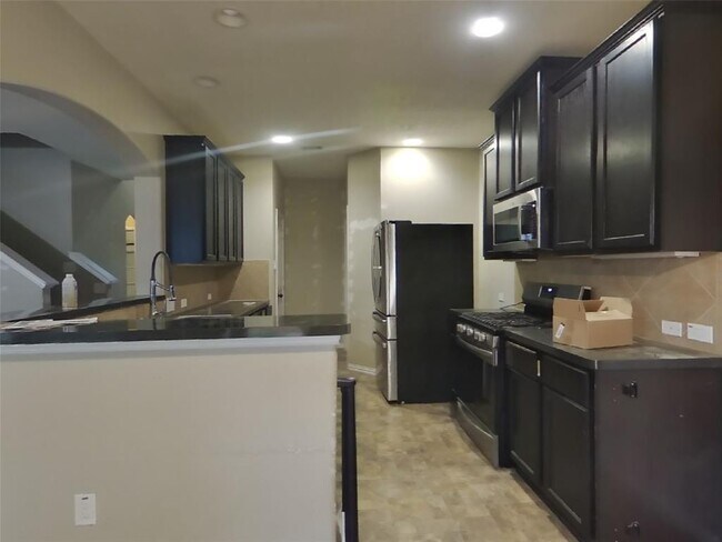 Building Photo - 28906 Hidden Cove Dr