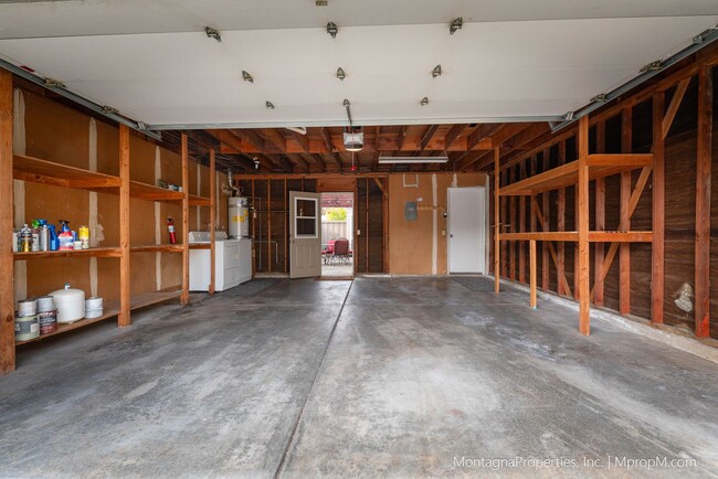 Building Photo - Spacious & Bright Los Gatos Home w/AC and ...