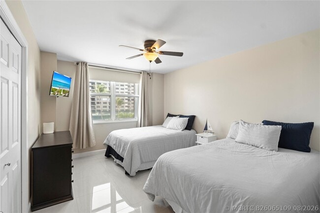 Building Photo - 5200 N Ocean Blvd