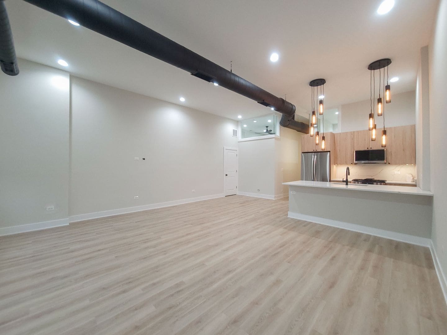 Building Photo - 3829 N Southport Ave