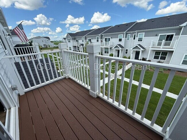 Building Photo - 249 Kingsport Dr