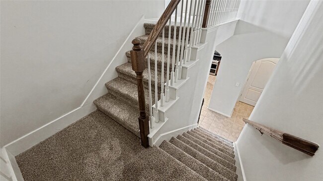 Building Photo - 2704 Evening Mist Dr