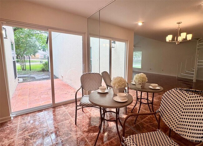 Building Photo - 20313B Sunny Shores Dr