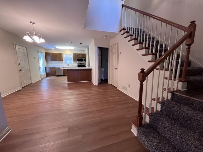 Building Photo - 4024 Palmetto Dr