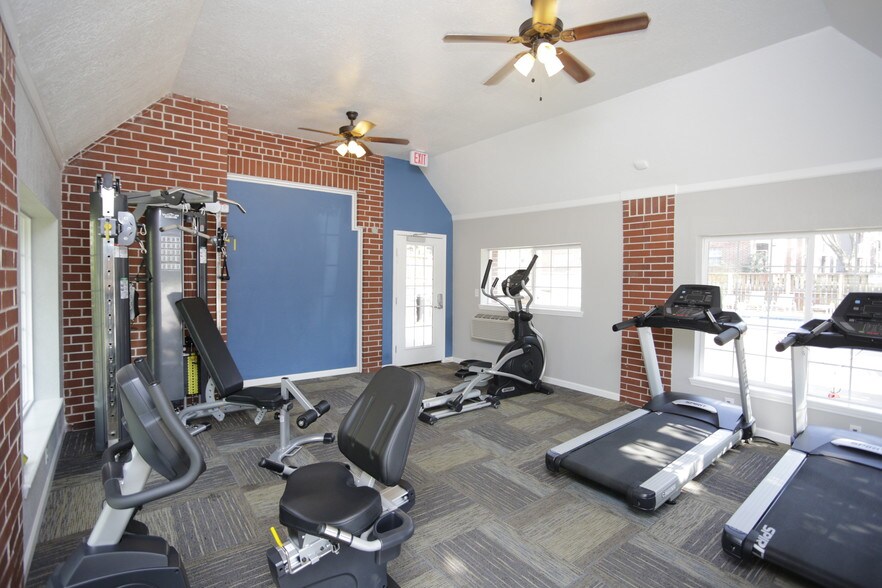 Fountainhead Apartments 9821 Wornall Rd Kansas City MO 64114