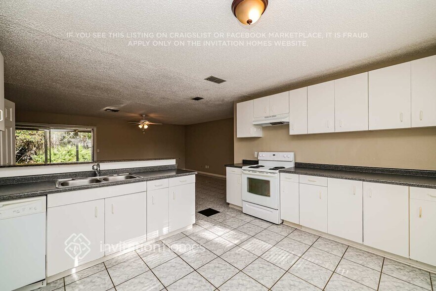 Building Photo - 417 Oakleaf Blvd